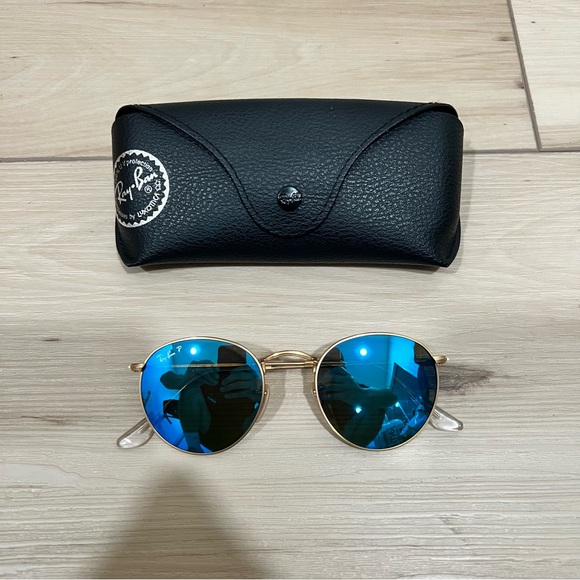 Ray-Ban Round Flash Lenses in Blue - Picture 2 of 4